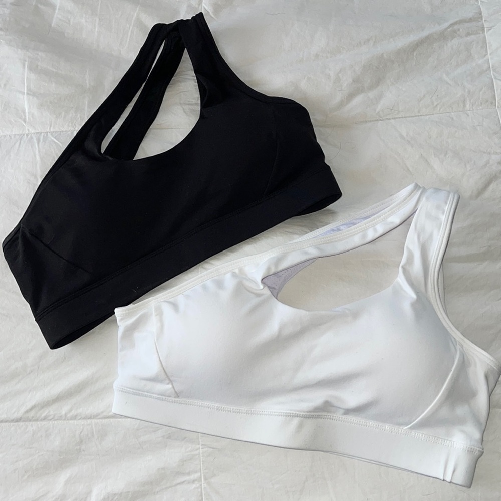 One-Shoulder Sports Bras white and black